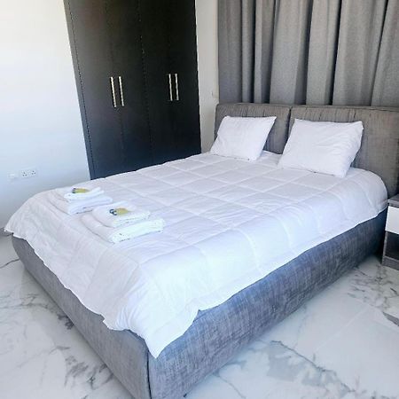 Paphos Deluxe Apartment מראה חיצוני תמונה