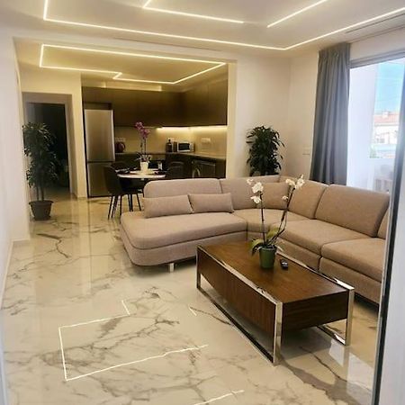 Paphos Deluxe Apartment מראה חיצוני תמונה