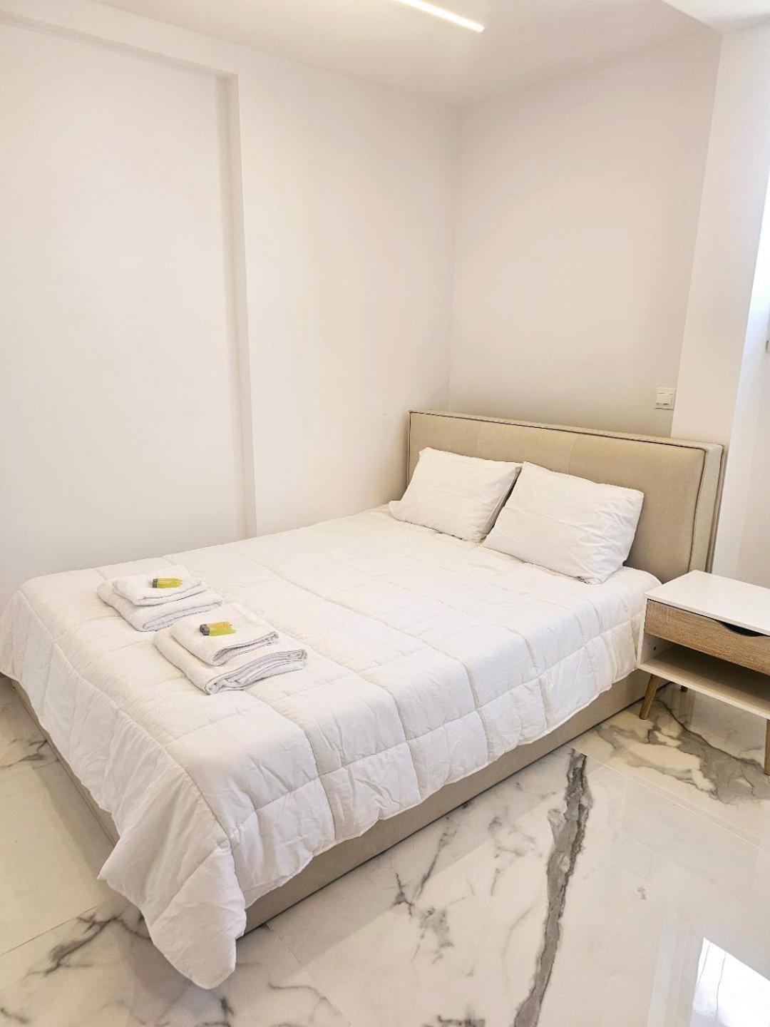 Paphos Deluxe Apartment מראה חיצוני תמונה