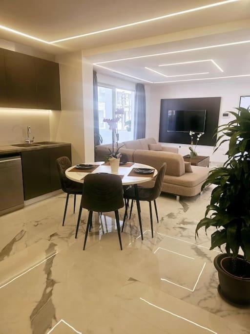 Paphos Deluxe Apartment מראה חיצוני תמונה