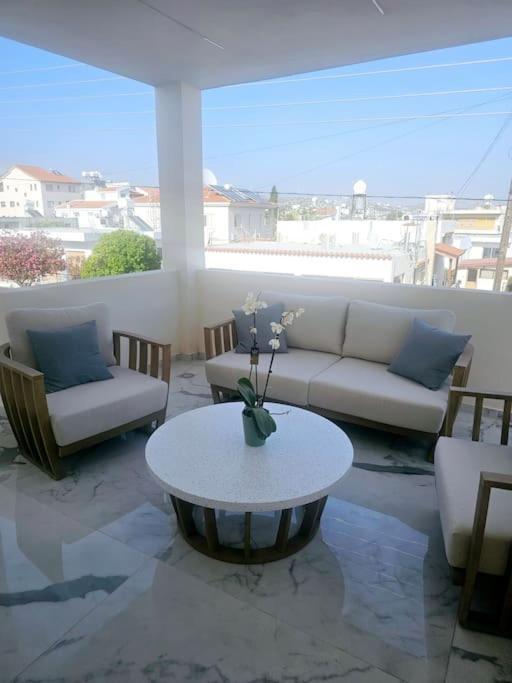 Paphos Deluxe Apartment מראה חיצוני תמונה