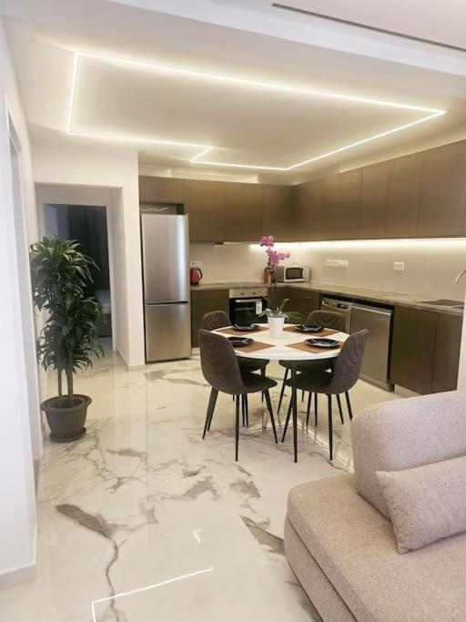Paphos Deluxe Apartment מראה חיצוני תמונה